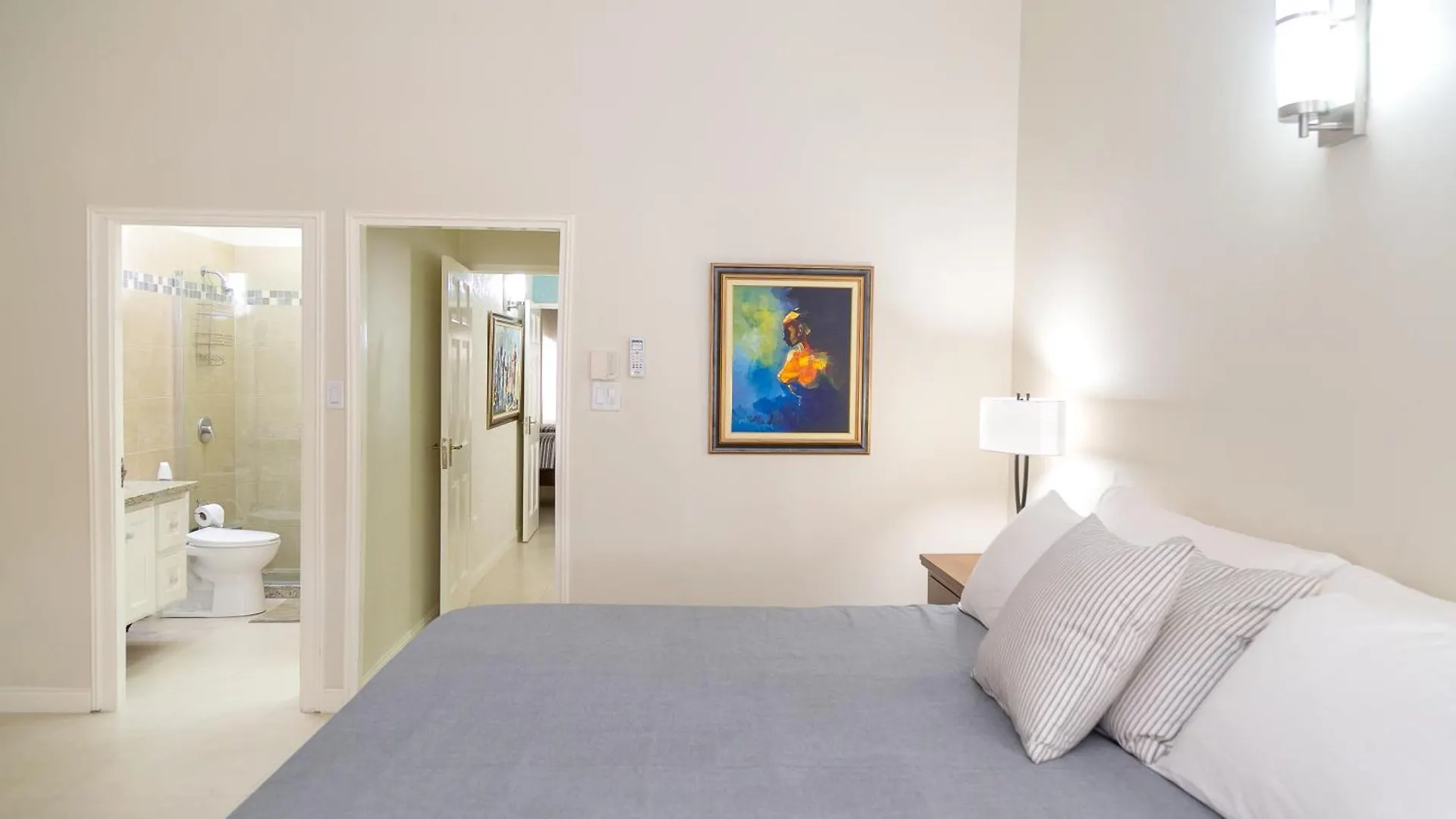 Cityscape Living At Surbiton Kingston 0*,  Jamaica